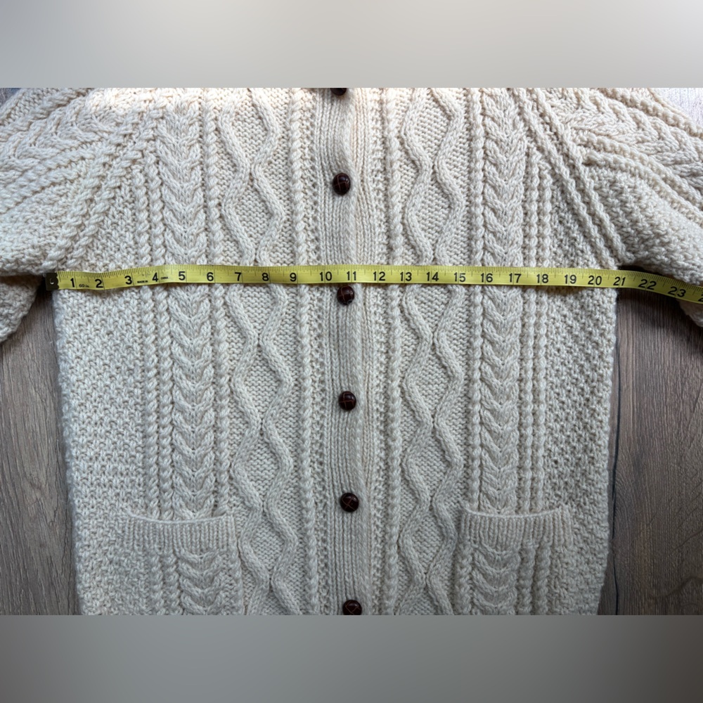 Macmillan of Scotland Cable Knit Wool Cardigan Sweater Large UK 42 Aran Unisex - Picture 3 of 16